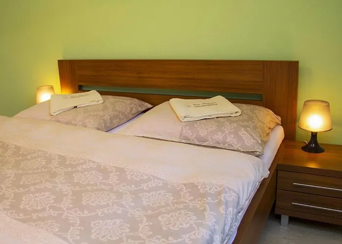 Πανσιόν Hedvika 3*